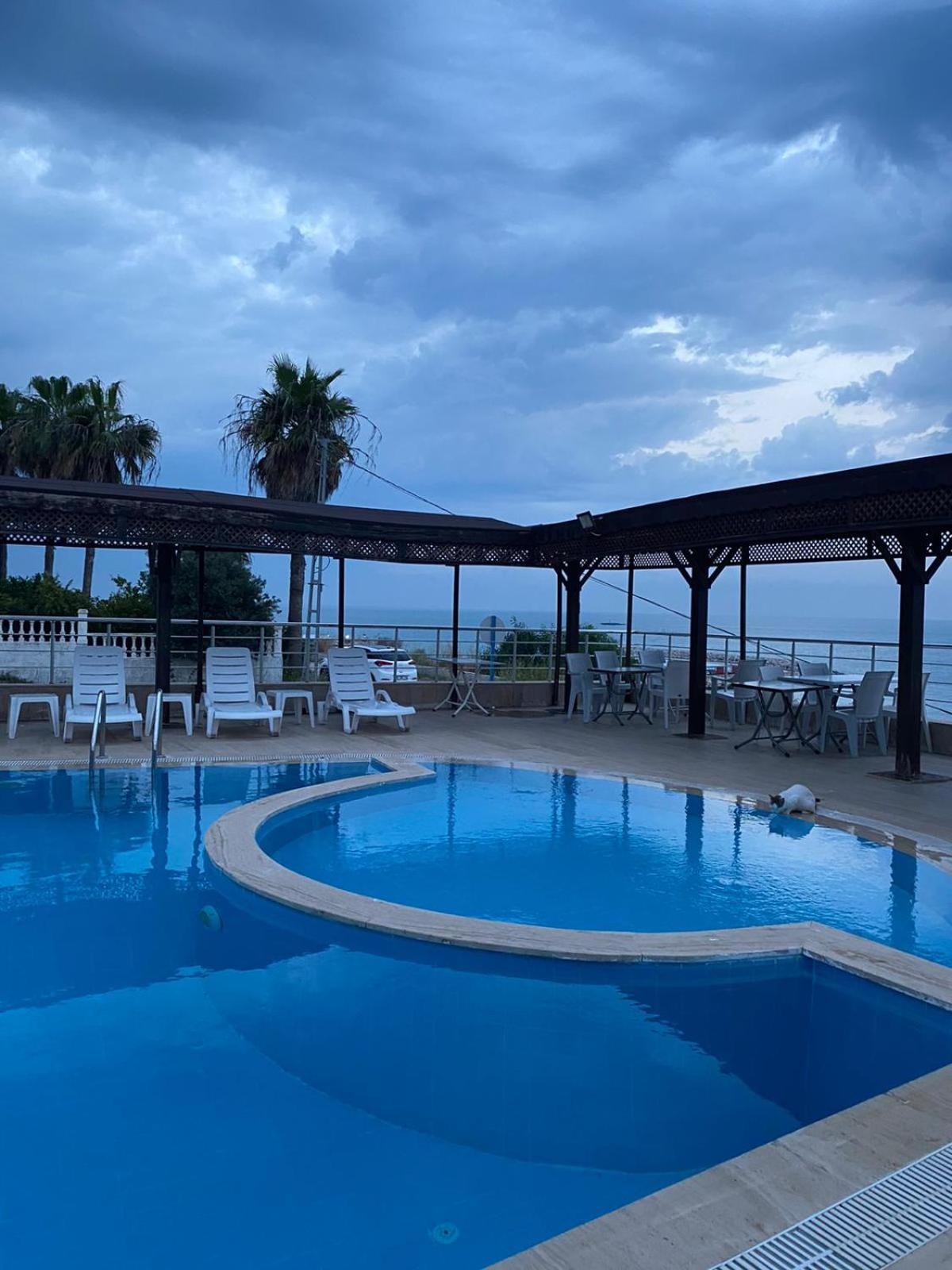Derin Deniz Otel Karatas  Exterior foto